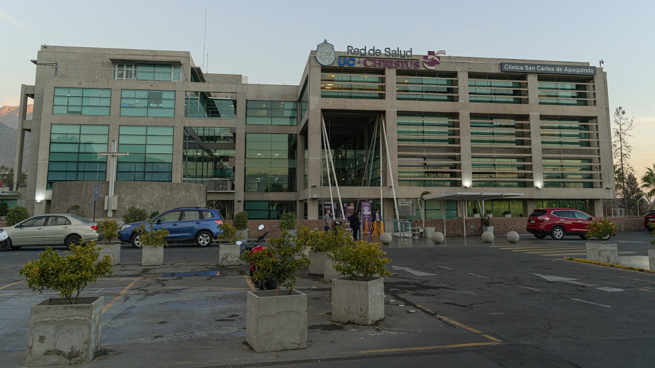 Photo of Red de Salud UC Christus Las Condes COVID Testing at Cam. El Alba 12407, Las Condes, Región Metropolitana, Chile