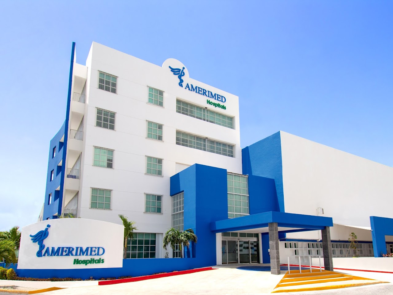 Photo of Hospital Amerimed 7 COVID Testing at Av. Tulum sur no.260 Manzanas 4, 5 y 9, 7, 77500 Cancún, Q.R., Mexico