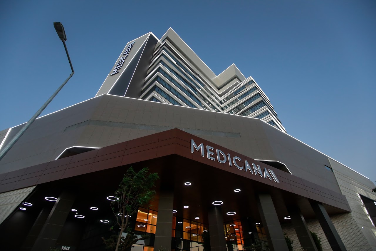 Photo of Medicana İşçiler Caddesi COVID Testing at Yenişehir, İşçiler Cd. No:126, 35170 Konak/İzmir, Turkey