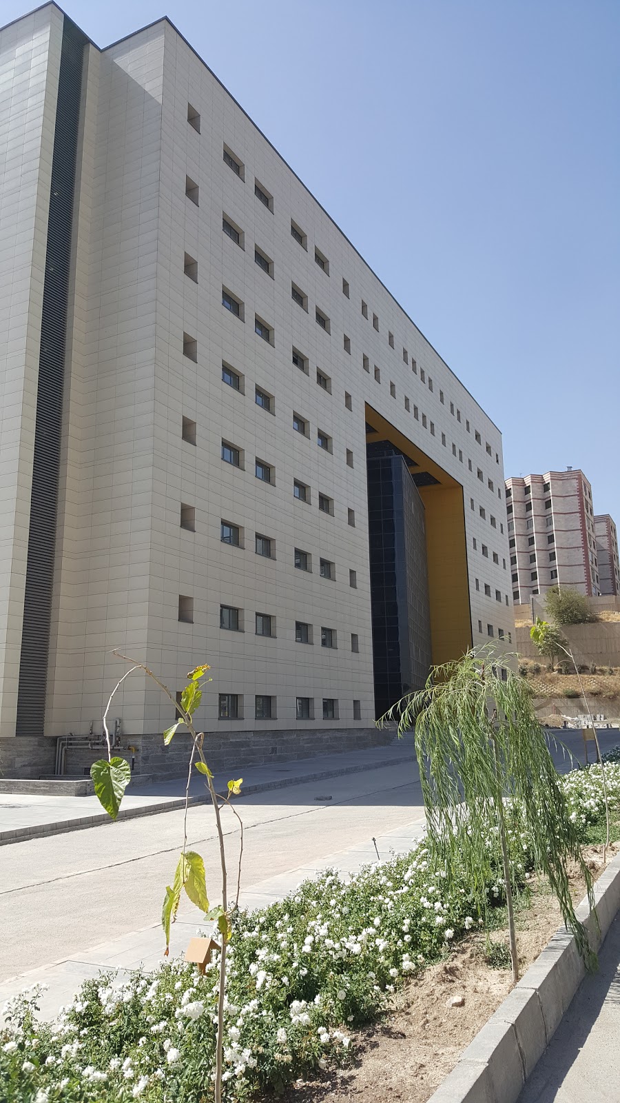 Photo of Laboratory of Khatam -al-Anbya Hospital Tehran COVID Testing at Tehran Province, Tehran, Valiasr St, Iran