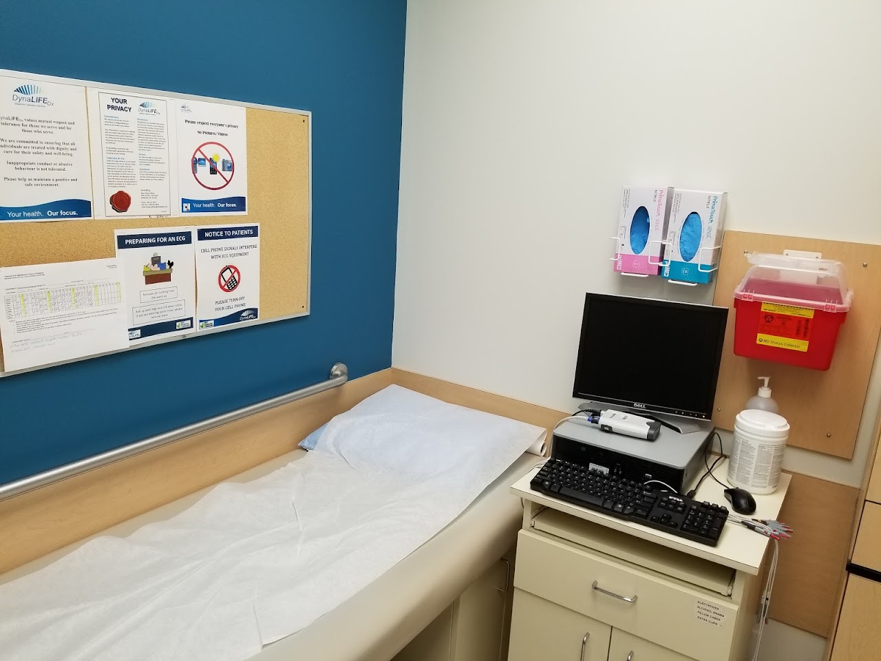Photo of DynaLIFE Medical Labs Lloydminster COVID Testing at 4402 52 Ave, Lloydminster, AB T9V 0Y9, Canada
