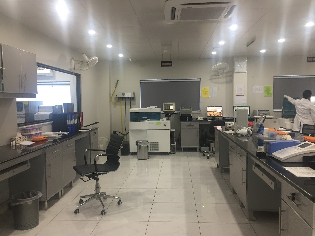 Photo of Pak Medical Centre Sialkot COVID Testing at Defence Road, Sialkot, Punjab, Pakistan