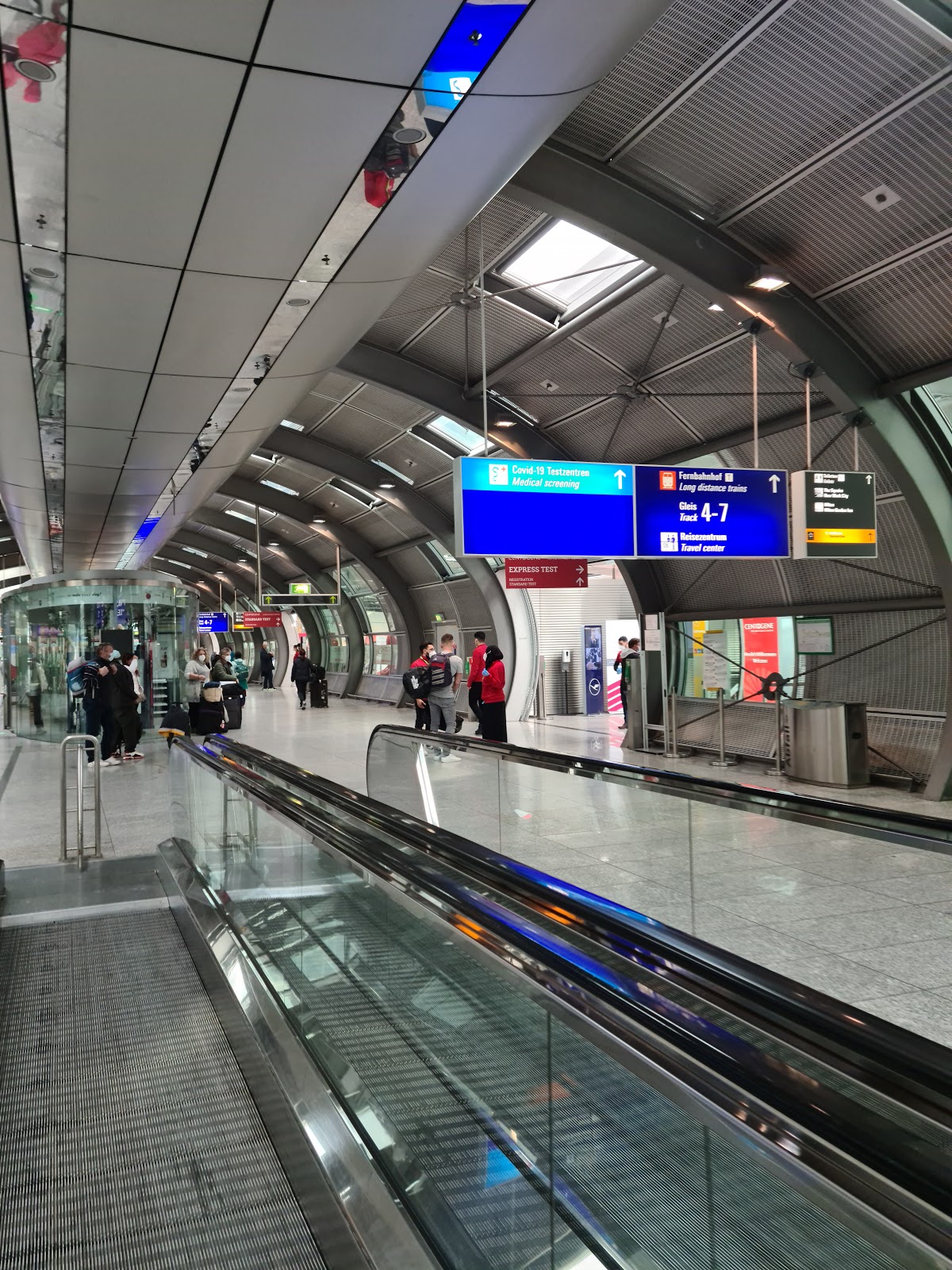 Photo of Centogene Innenstadt I COVID Testing at Frankfurt (Main) Hauptbahnhof, Am Hauptbahnhof, 60329 Frankfurt am Main, Germany
